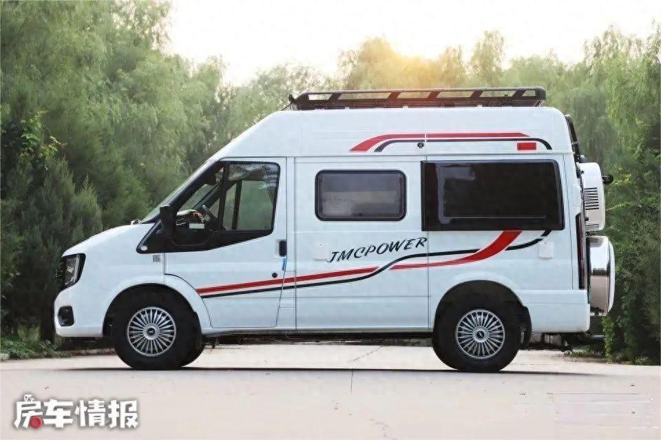 适合老两口的福顺房车！水电全齐定价20来万，尺寸小巧男女都能开