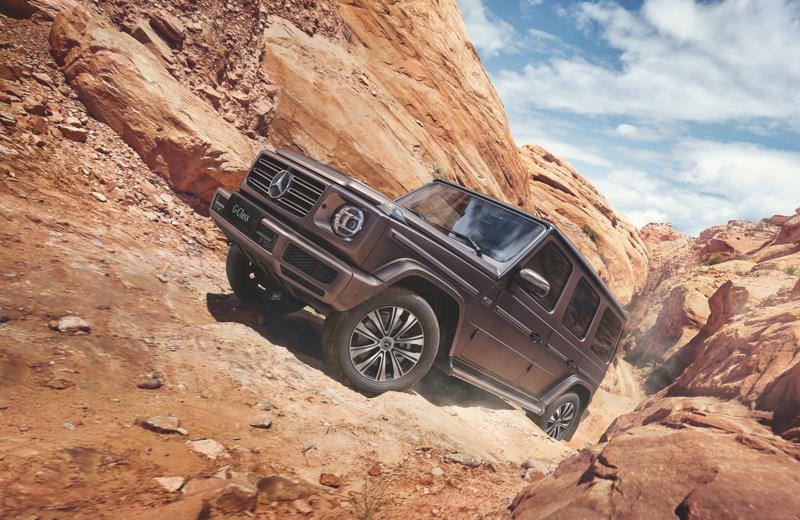 2023款奔驰G500上市，指导价189.9万元，4.0T V8发动机有多强