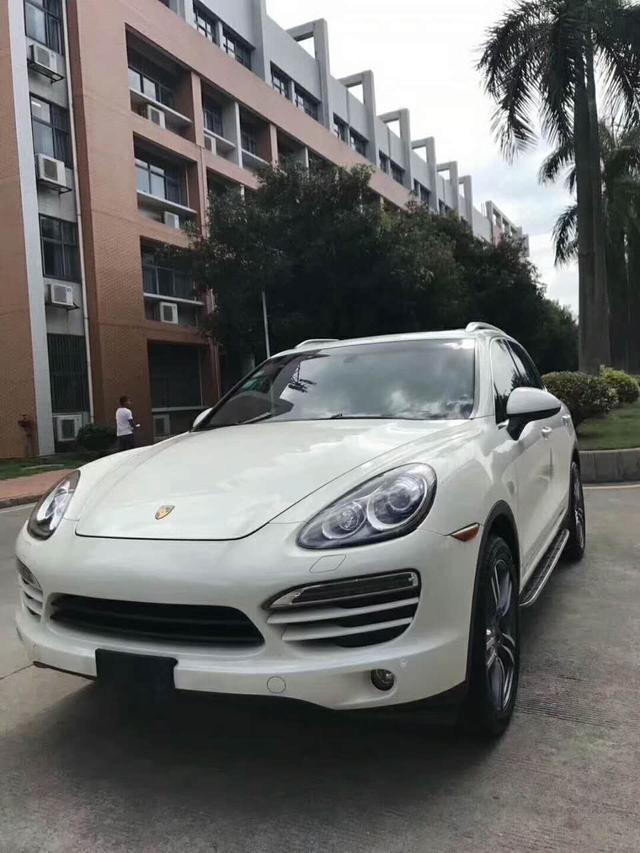 保时捷卡曼价格，卡宴最低落地