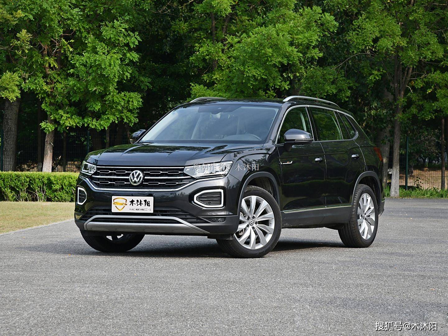 探岳suv汽车价格，探岳尺寸不大为什么是中型suv