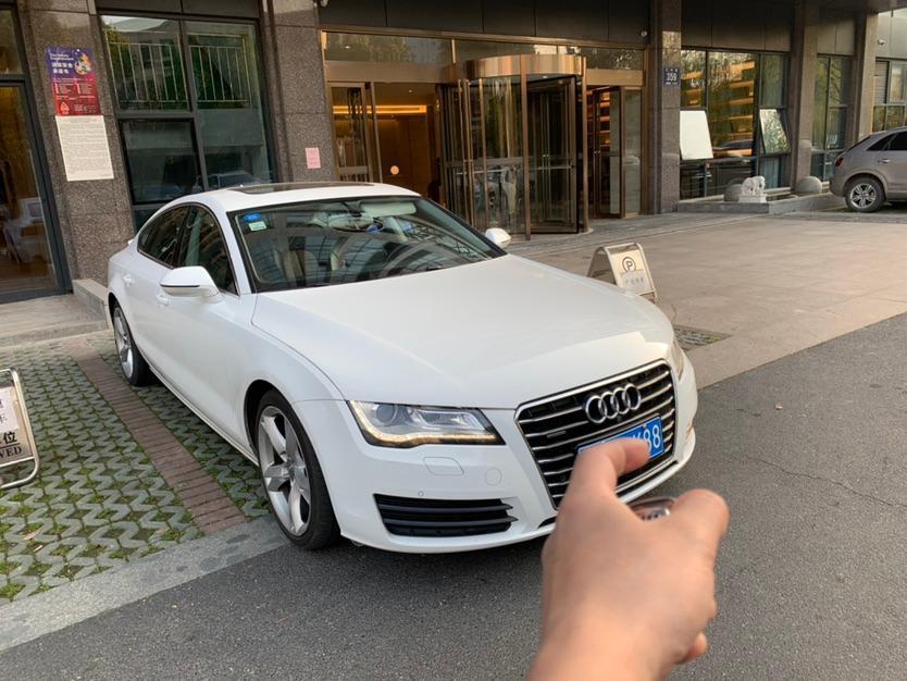 中型suv红旗hs5价格，红旗40T和hS5有什么区别